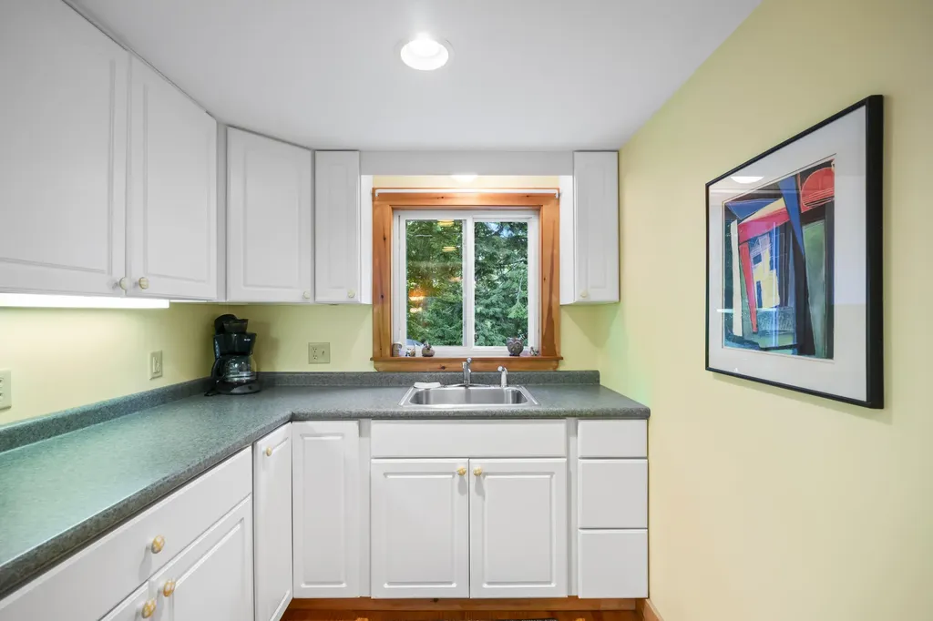 14 King Road Vassalboro ME 04989