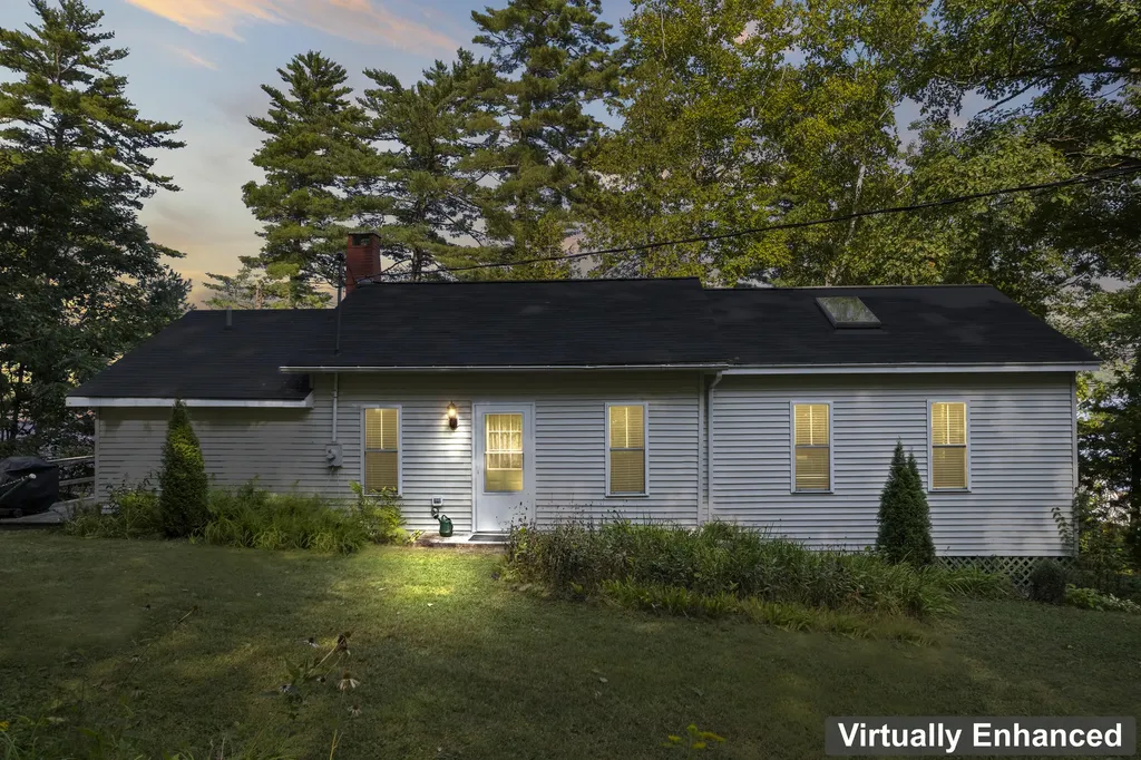 14 King Road Vassalboro ME 04989