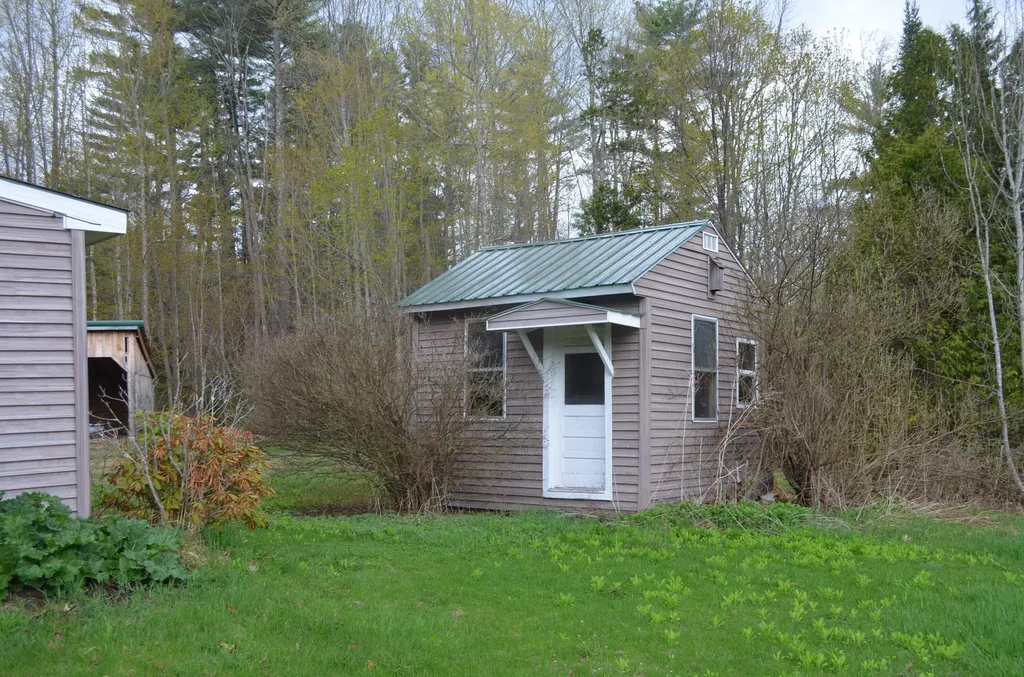 353 Greenwood Road Norway ME 04268