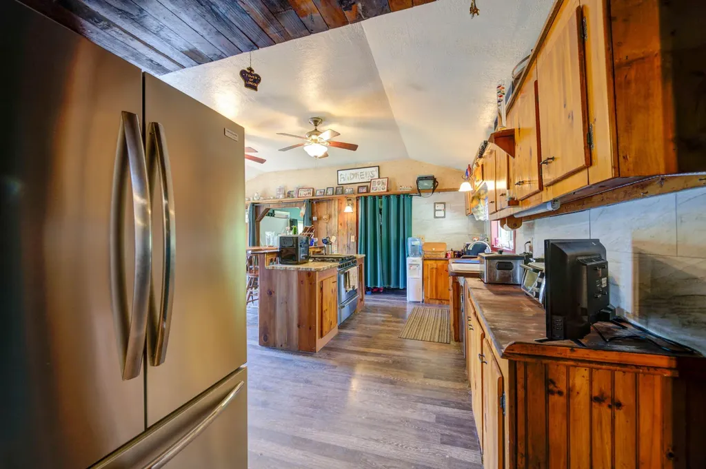 353 Greenwood Road Norway ME 04268