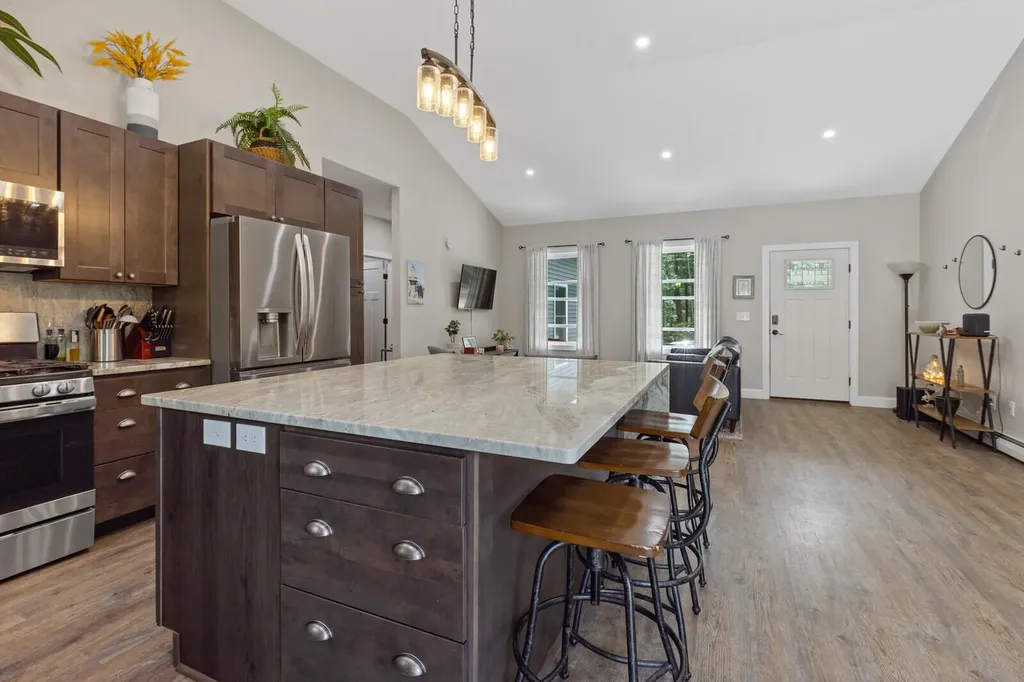 23 Elizabeth Way West Gardiner ME 04345