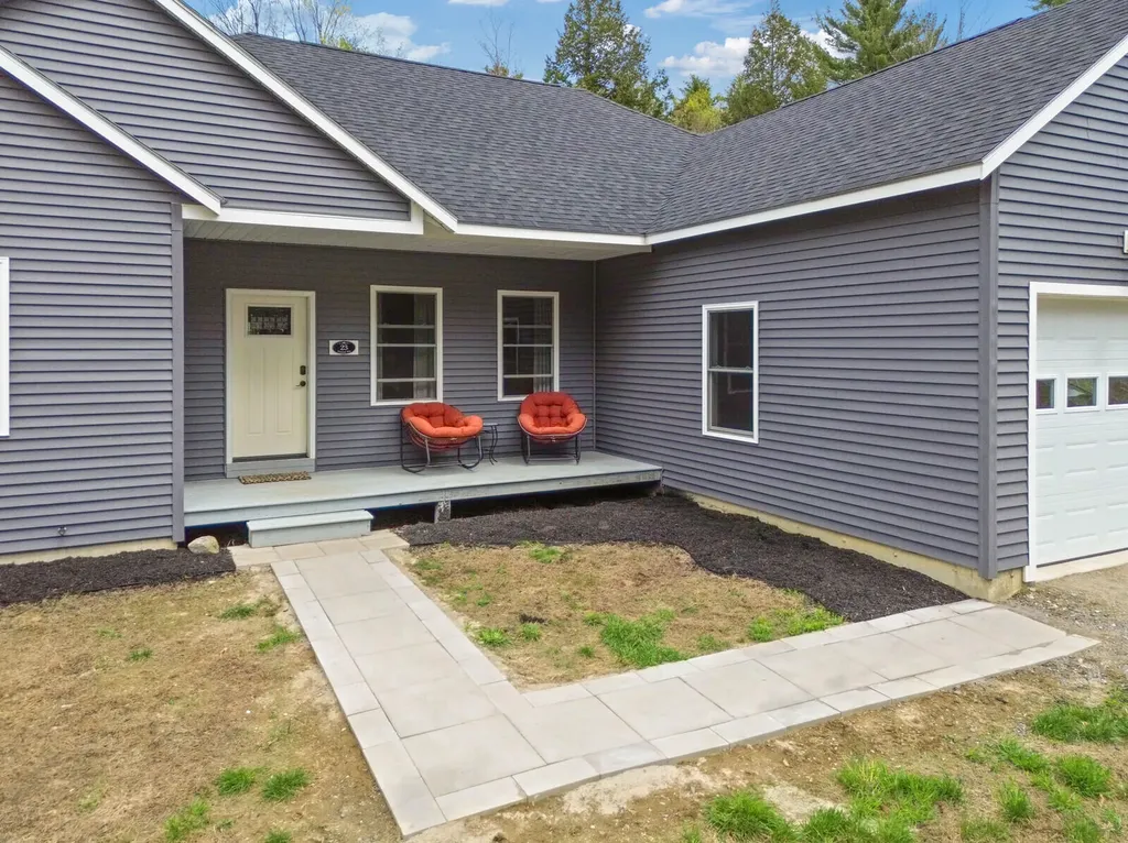23 Elizabeth Way West Gardiner ME 04345
