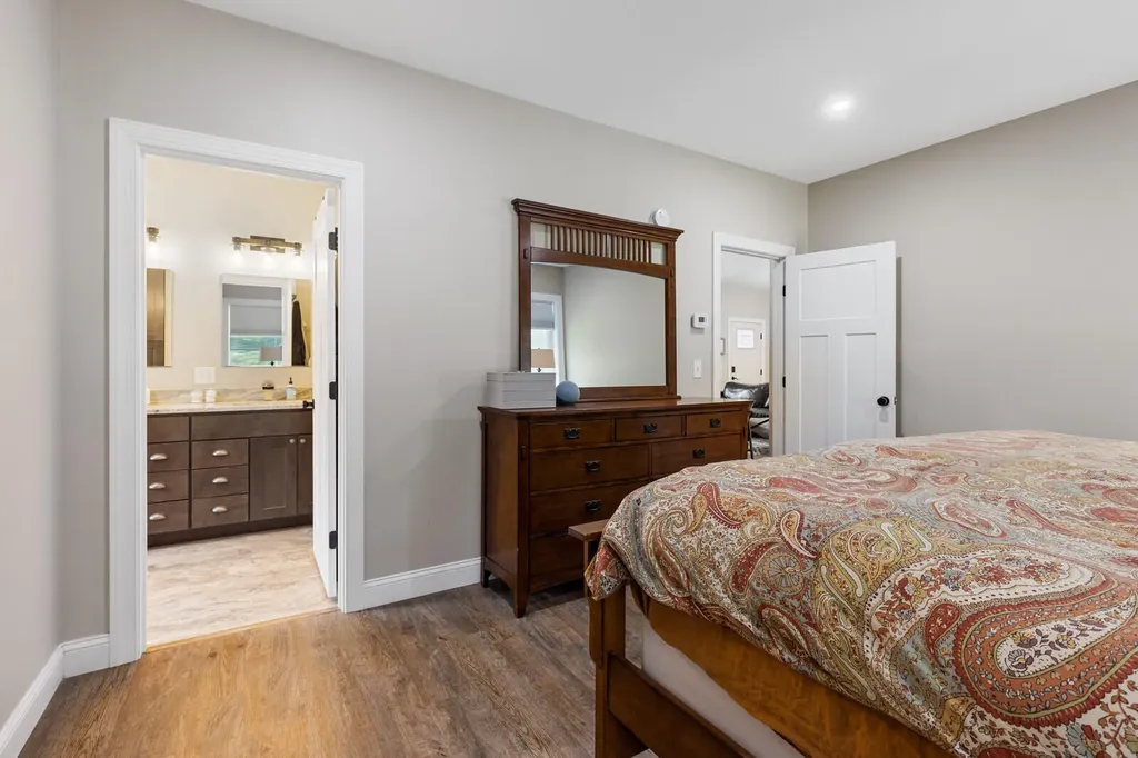 23 Elizabeth Way West Gardiner ME 04345