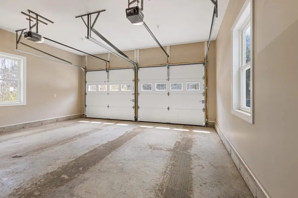 23 Elizabeth Way West Gardiner ME 04345