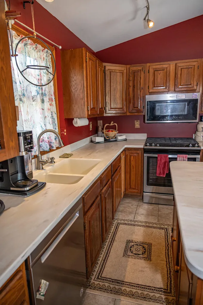 206 Fairview Avenue Auburn ME 04210