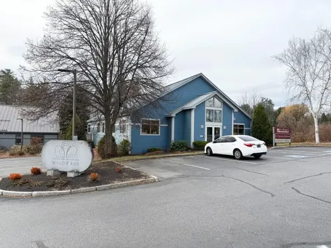 3 Willow Run Auburn ME 04210