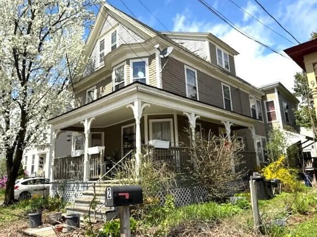 11 Center Street Waterville ME 04901