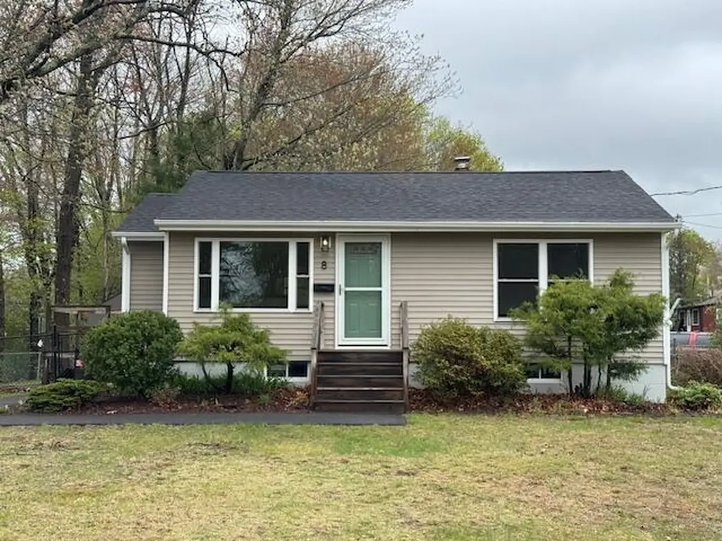 8 Lowell Street Sanford ME 04073