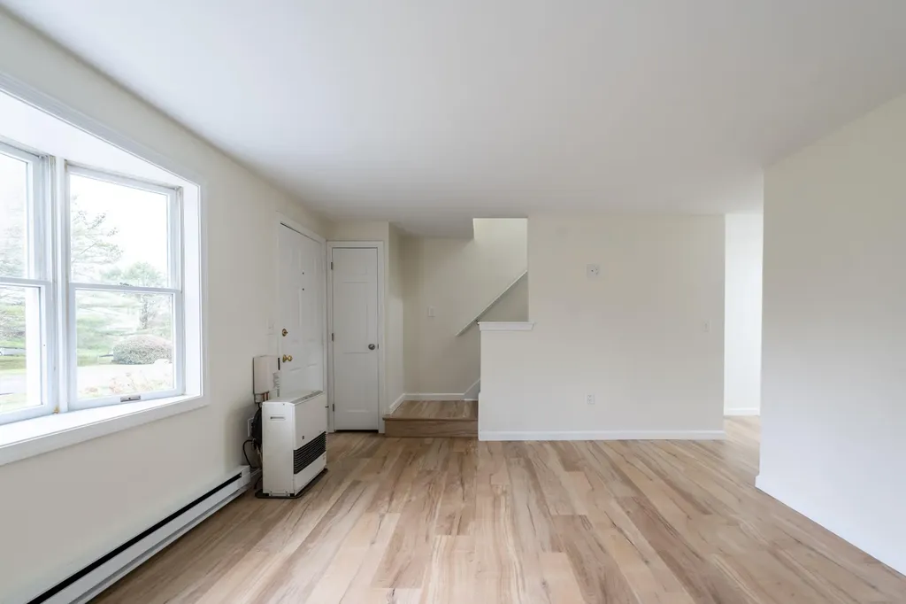 3 Great Pond Terrace Cape Elizabeth ME 04107