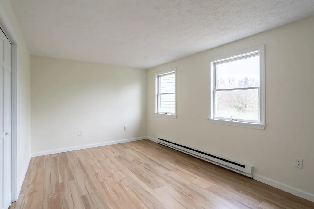 3 Great Pond Terrace Cape Elizabeth ME 04107