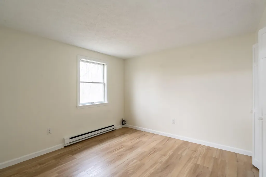 3 Great Pond Terrace Cape Elizabeth ME 04107