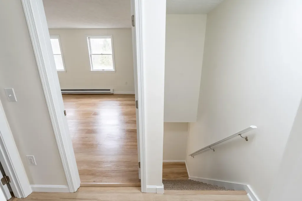 3 Great Pond Terrace Cape Elizabeth ME 04107