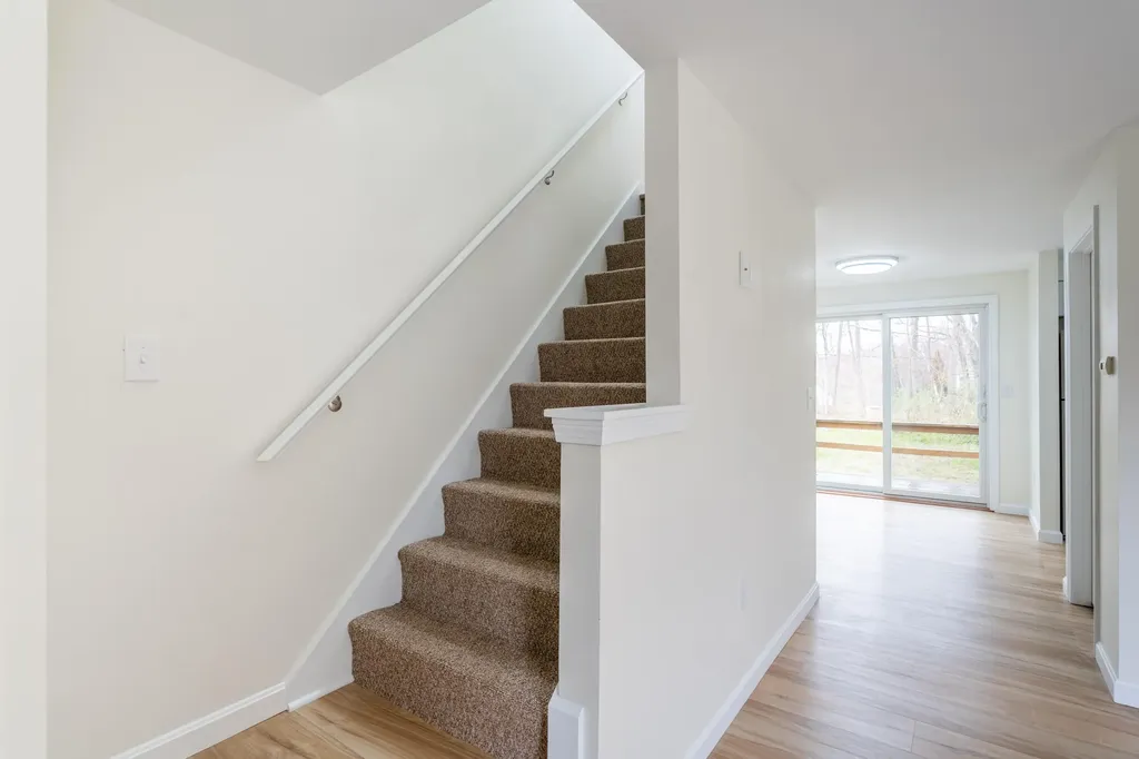 3 Great Pond Terrace Cape Elizabeth ME 04107