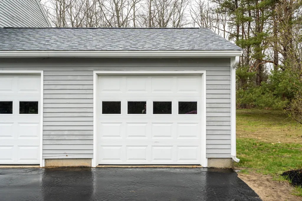 3 Great Pond Terrace Cape Elizabeth ME 04107