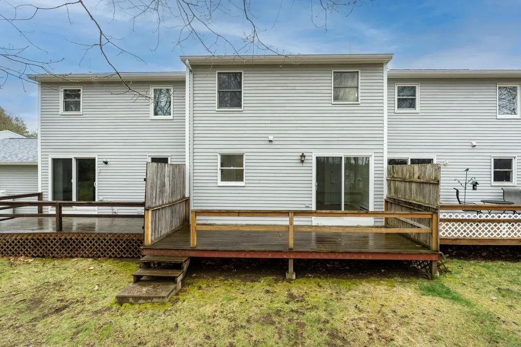 3 Great Pond Terrace Cape Elizabeth ME 04107