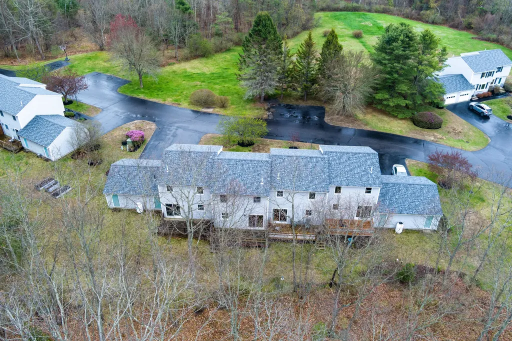3 Great Pond Terrace Cape Elizabeth ME 04107