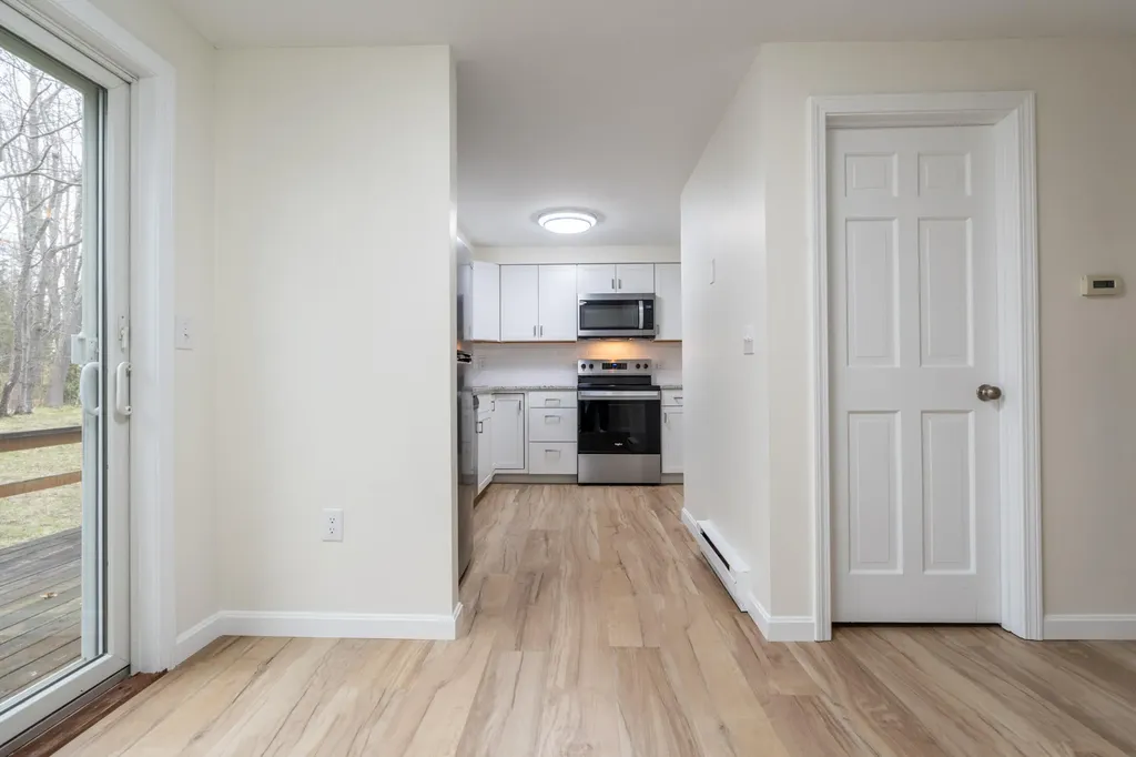 3 Great Pond Terrace Cape Elizabeth ME 04107
