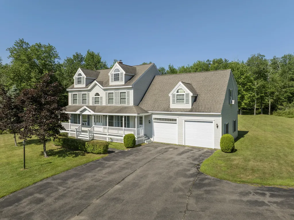 21 Jackies Way Gorham ME 04038