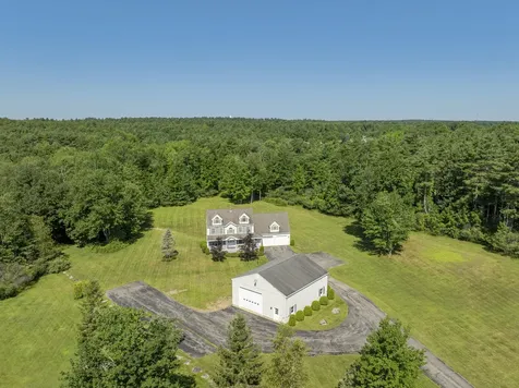 21 Jackies Way Gorham ME 04038
