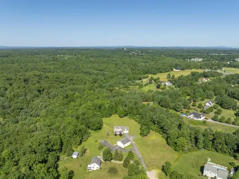 21 Jackies Way Gorham ME 04038