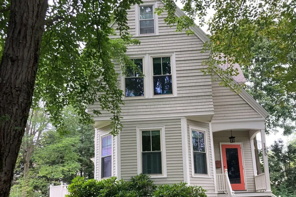 185 Ashmont Street Portland ME 04103