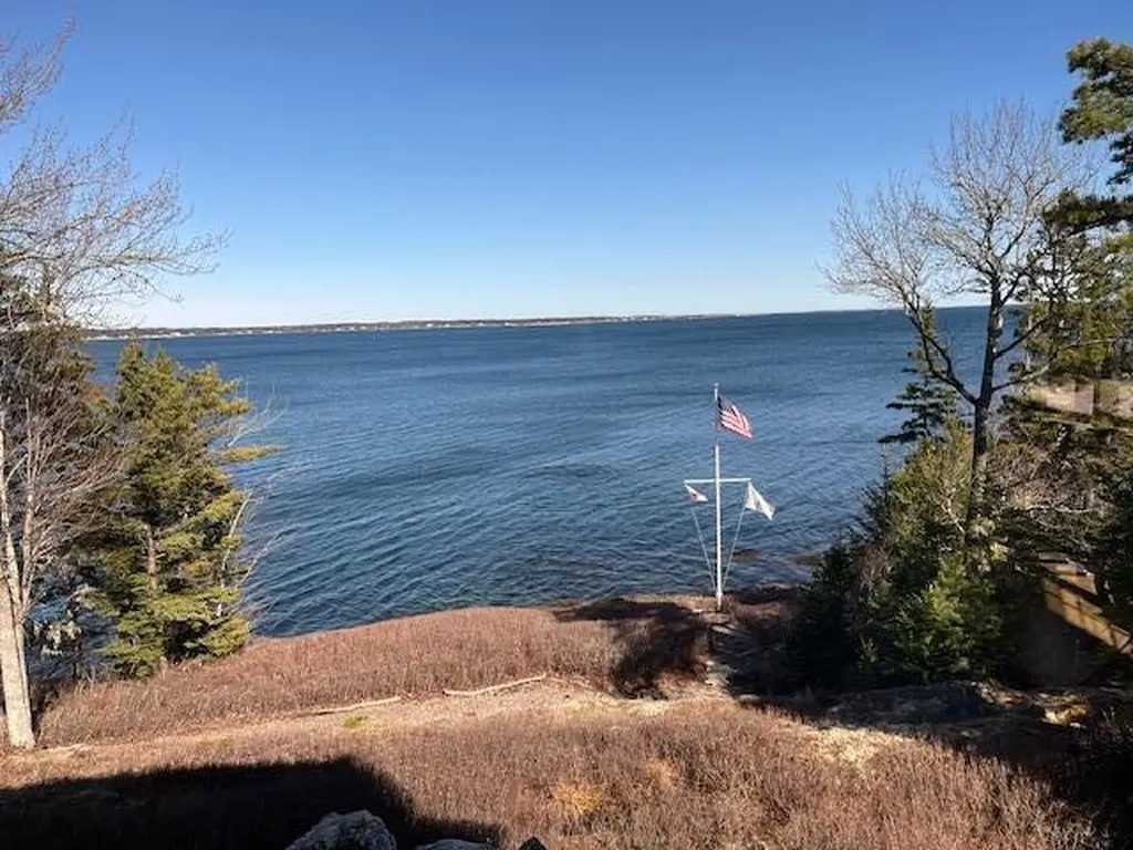 21 White Road Georgetown ME 04548