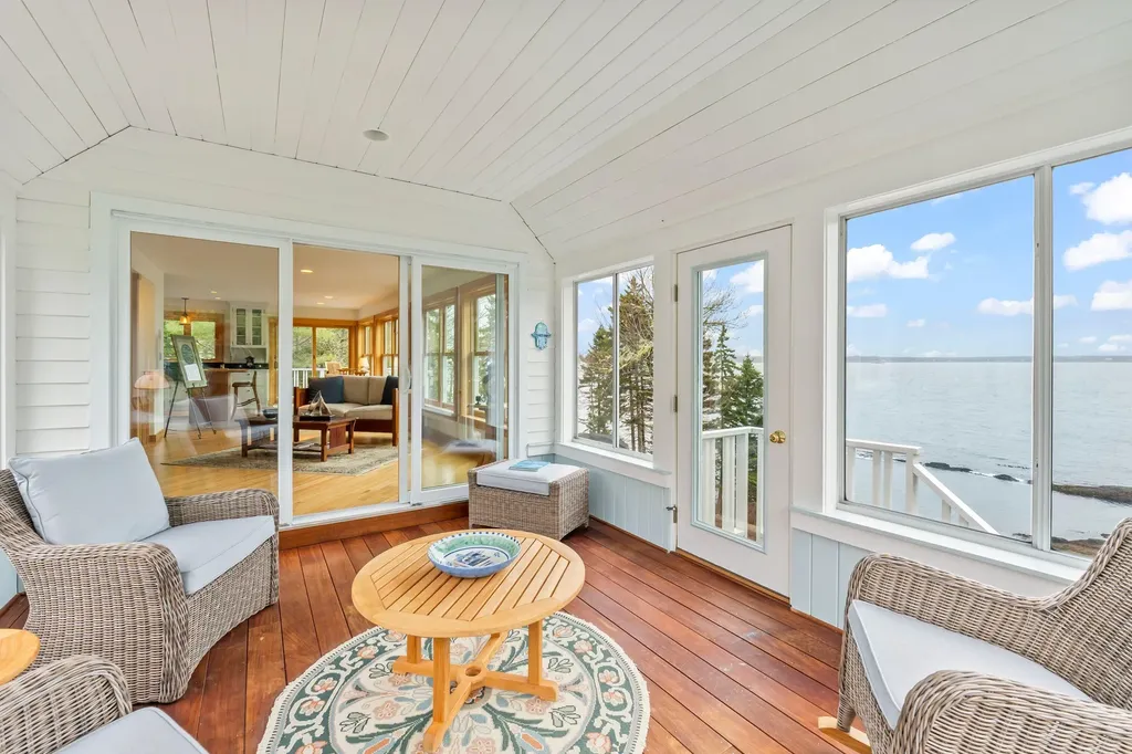 21 White Road Georgetown ME 04548