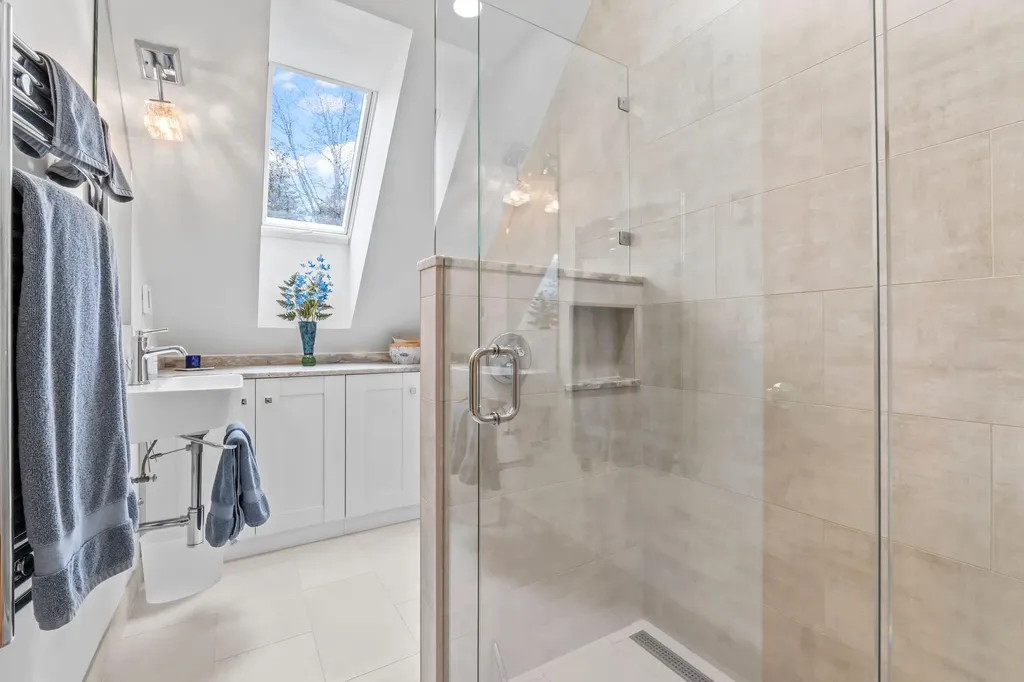 21 White Road Georgetown ME 04548