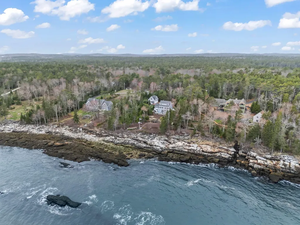 21 White Road Georgetown ME 04548