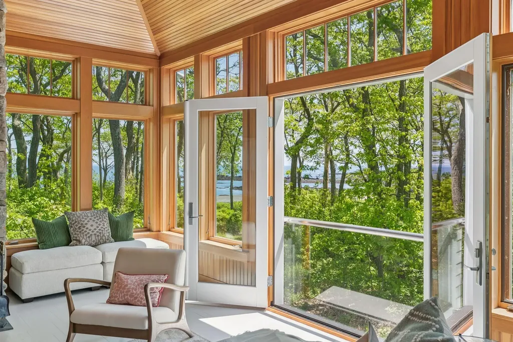 41 Old Mill Road Cape Elizabeth ME 04107