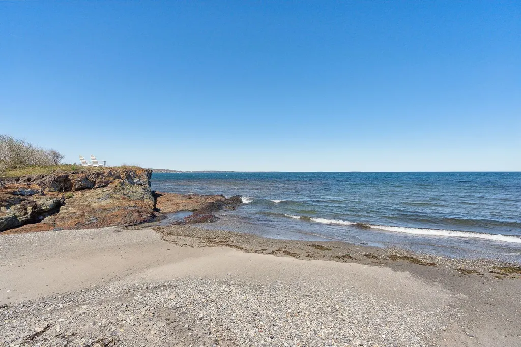 41 Old Mill Road Cape Elizabeth ME 04107