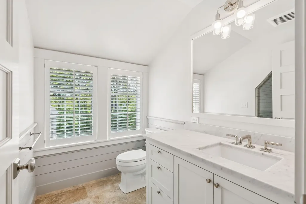 41 Old Mill Road Cape Elizabeth ME 04107