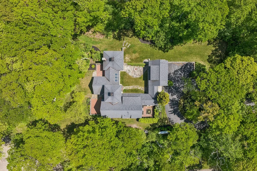 41 Old Mill Road Cape Elizabeth ME 04107