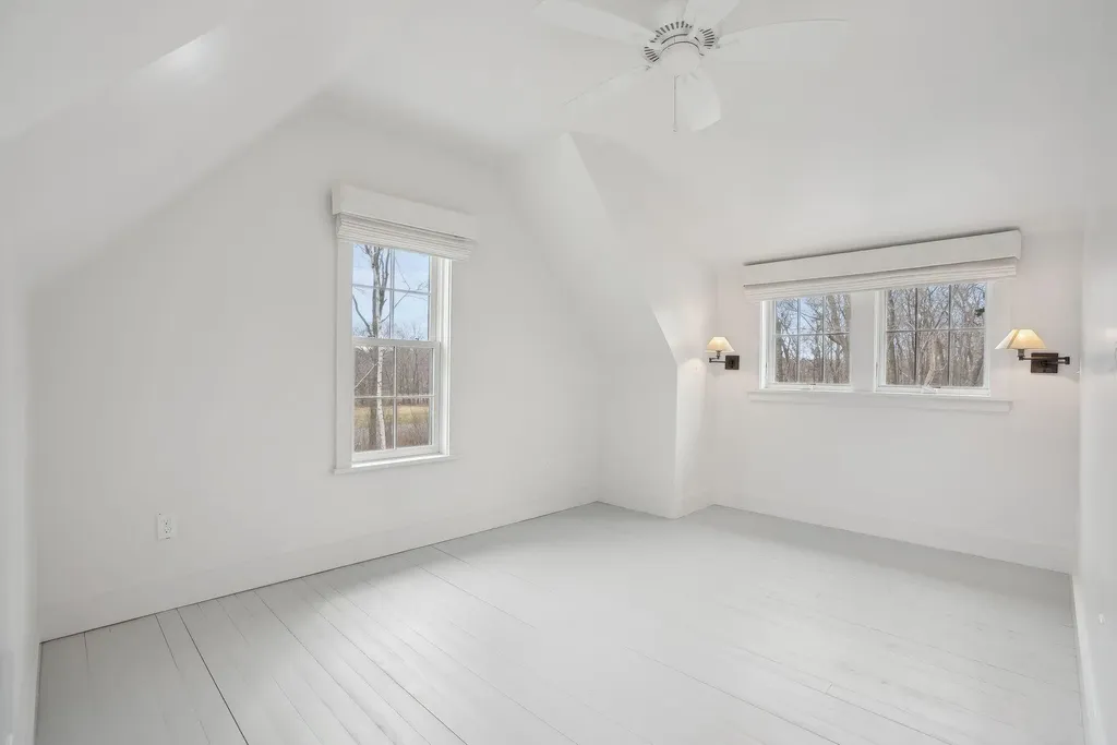 41 Old Mill Road Cape Elizabeth ME 04107