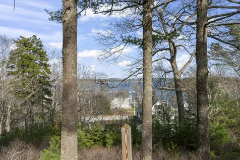 15 Blueberry Hill Road Georgetown ME 04548