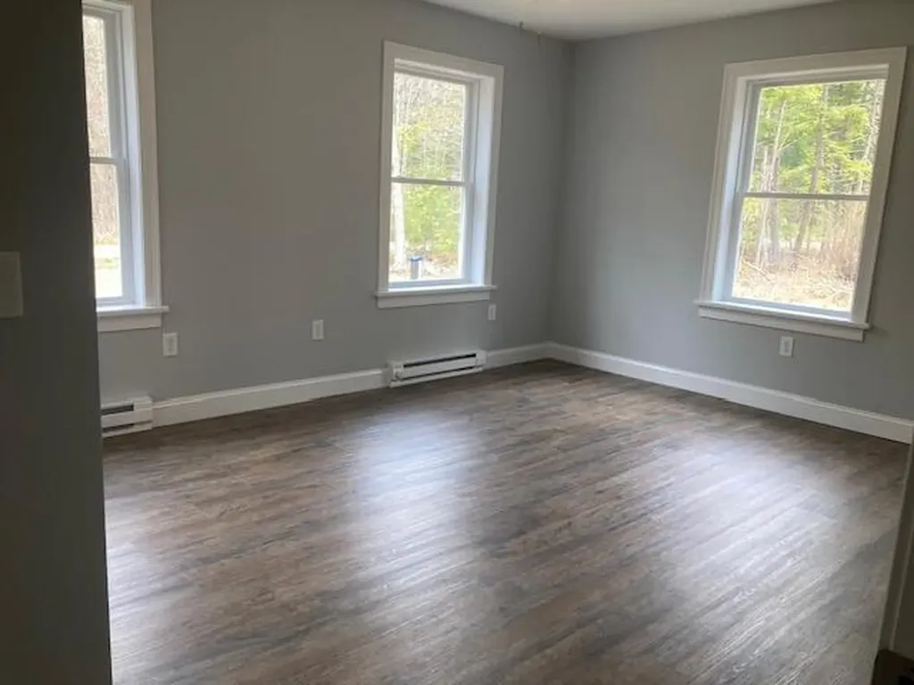 3 Milligan Circle Oxford ME 04270