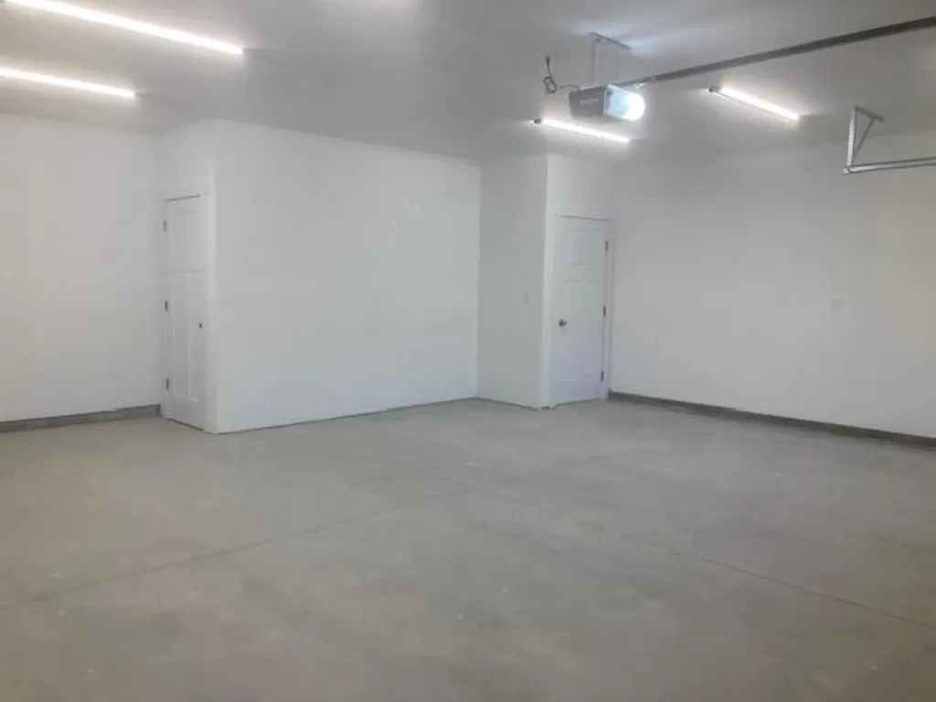 3 Milligan Circle Oxford ME 04270