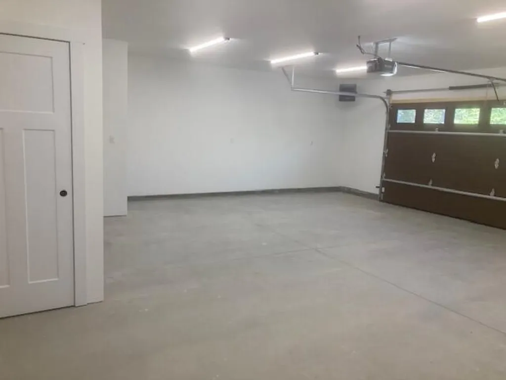 3 Milligan Circle Oxford ME 04270
