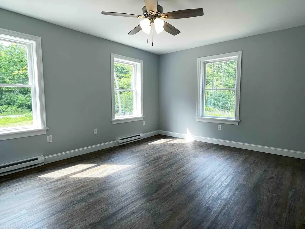 3 Milligan Circle Oxford ME 04270