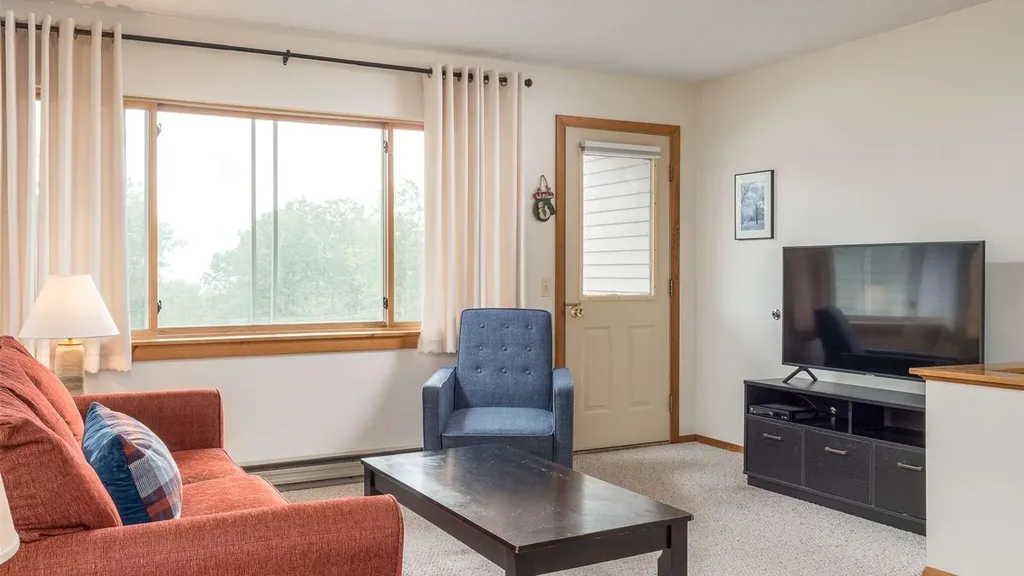 8 Sunrise Drive Newry ME 04261