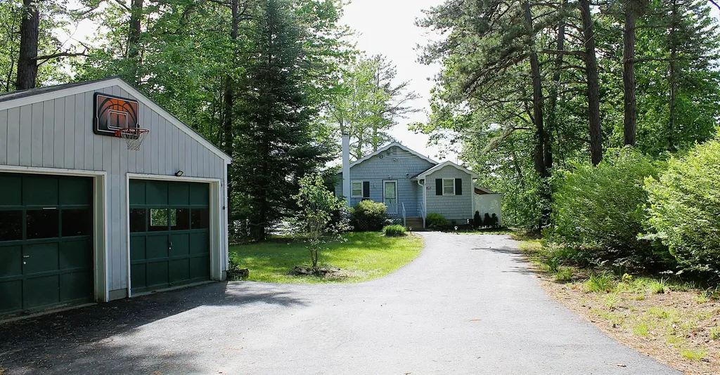 16 Bernier Lane Waterboro ME 04087