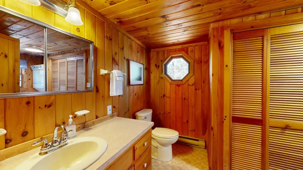 16 Bernier Lane Waterboro ME 04087