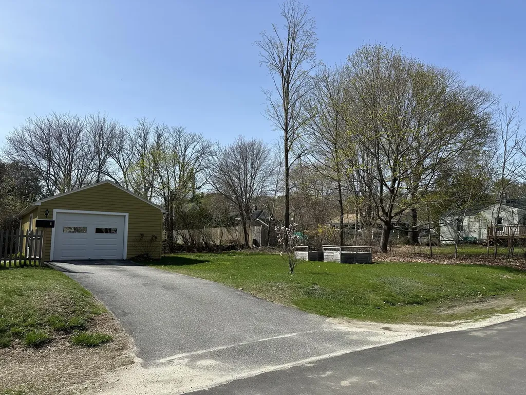 1 Garden Drive Topsham ME 04086