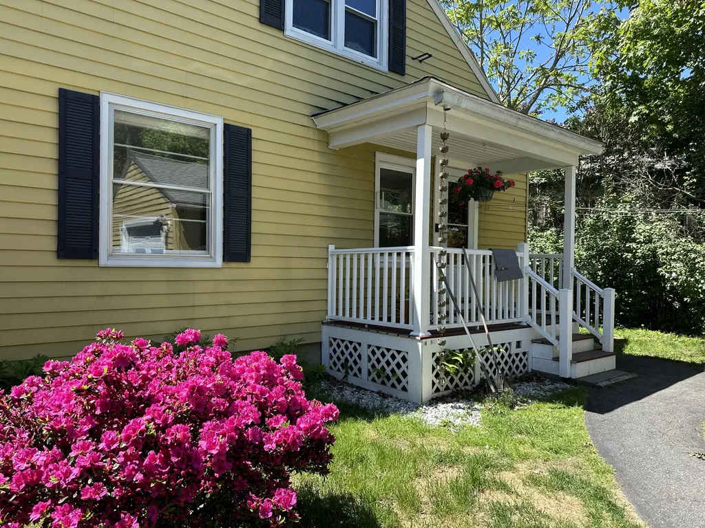 1 Garden Drive Topsham ME 04086