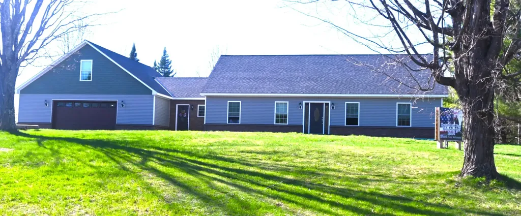 18 Castle Road Harmony ME 04942