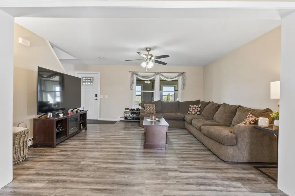 495 Brunswick Road Richmond ME 04357