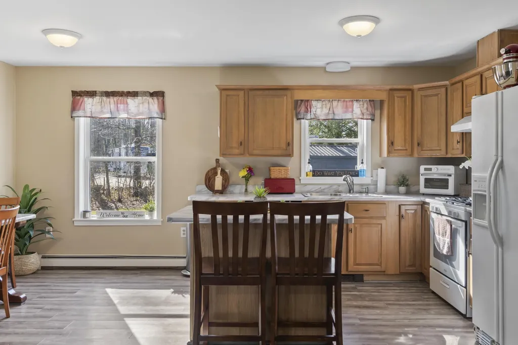 495 Brunswick Road Richmond ME 04357