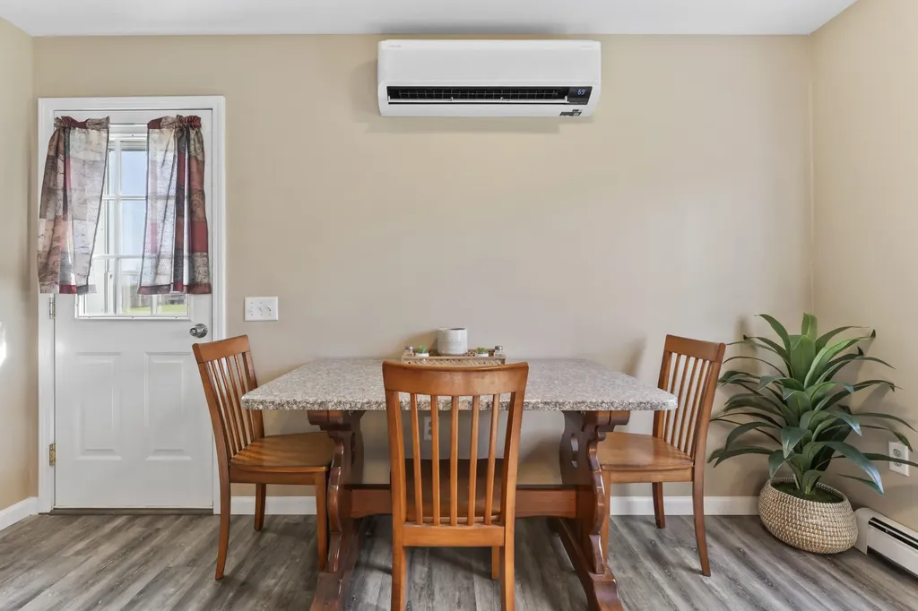 495 Brunswick Road Richmond ME 04357