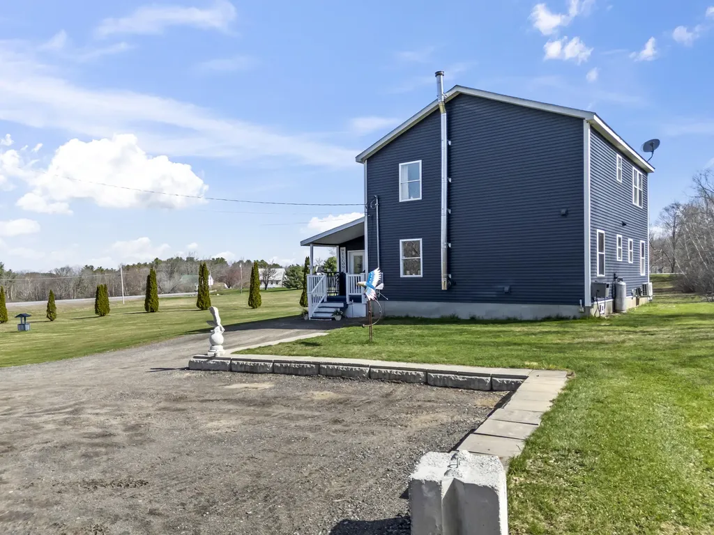 495 Brunswick Road Richmond ME 04357