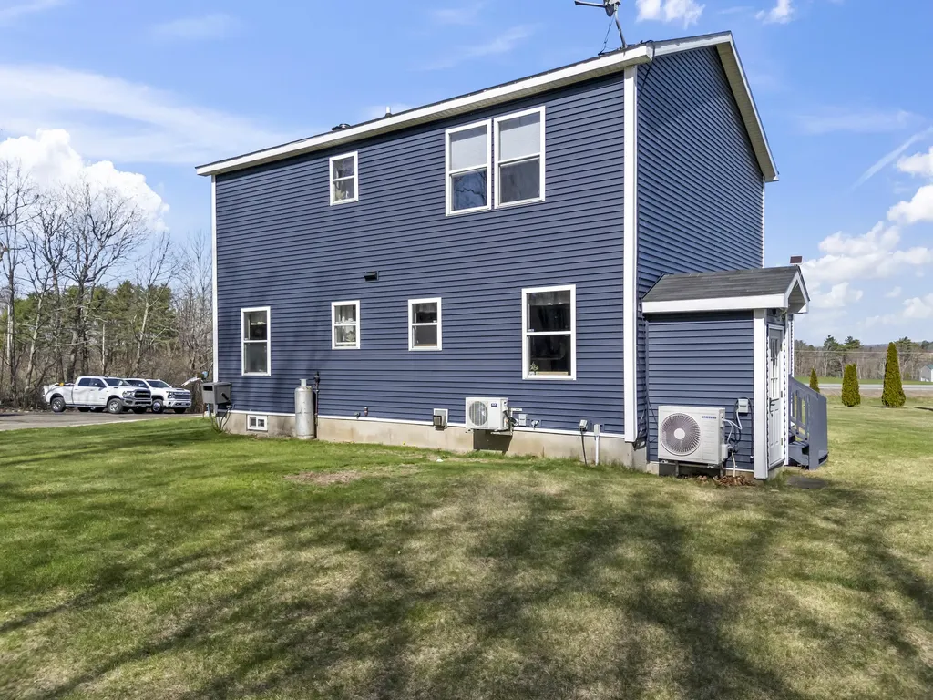 495 Brunswick Road Richmond ME 04357